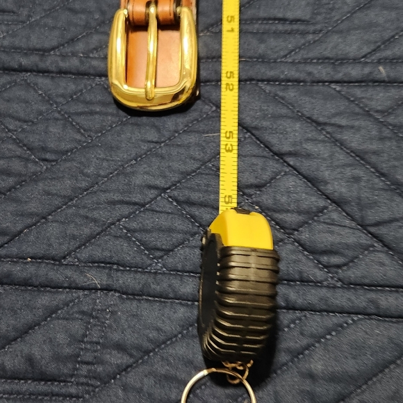 CABELAS BELT BROWN LEATHER SIZE 44 VERY NICE CONDITION - Picture 6 of 16